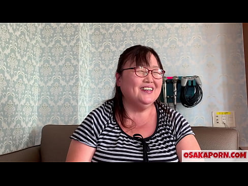 ❤️ Fet japansk mamma visar sina enorma bröst och njuter av en sexleksak. En 51-årig asiatisk mamma berättar om sin sexuella erfarenhet. Yukiko 1 OSAKAPORN fet milf Just porr at us